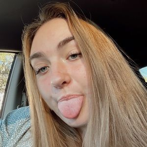 Meet your Posher, Rayne